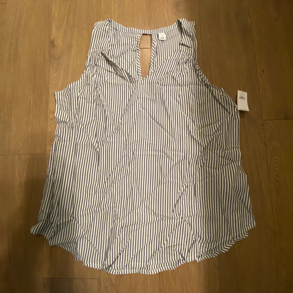 Stunning Old Navy Keyhole Sleeveless Top! BNWT!